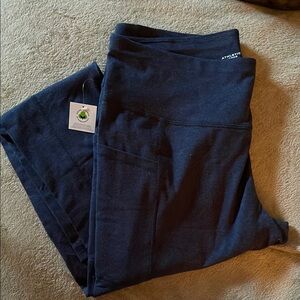 Athletic Works ladies Navy Leggings